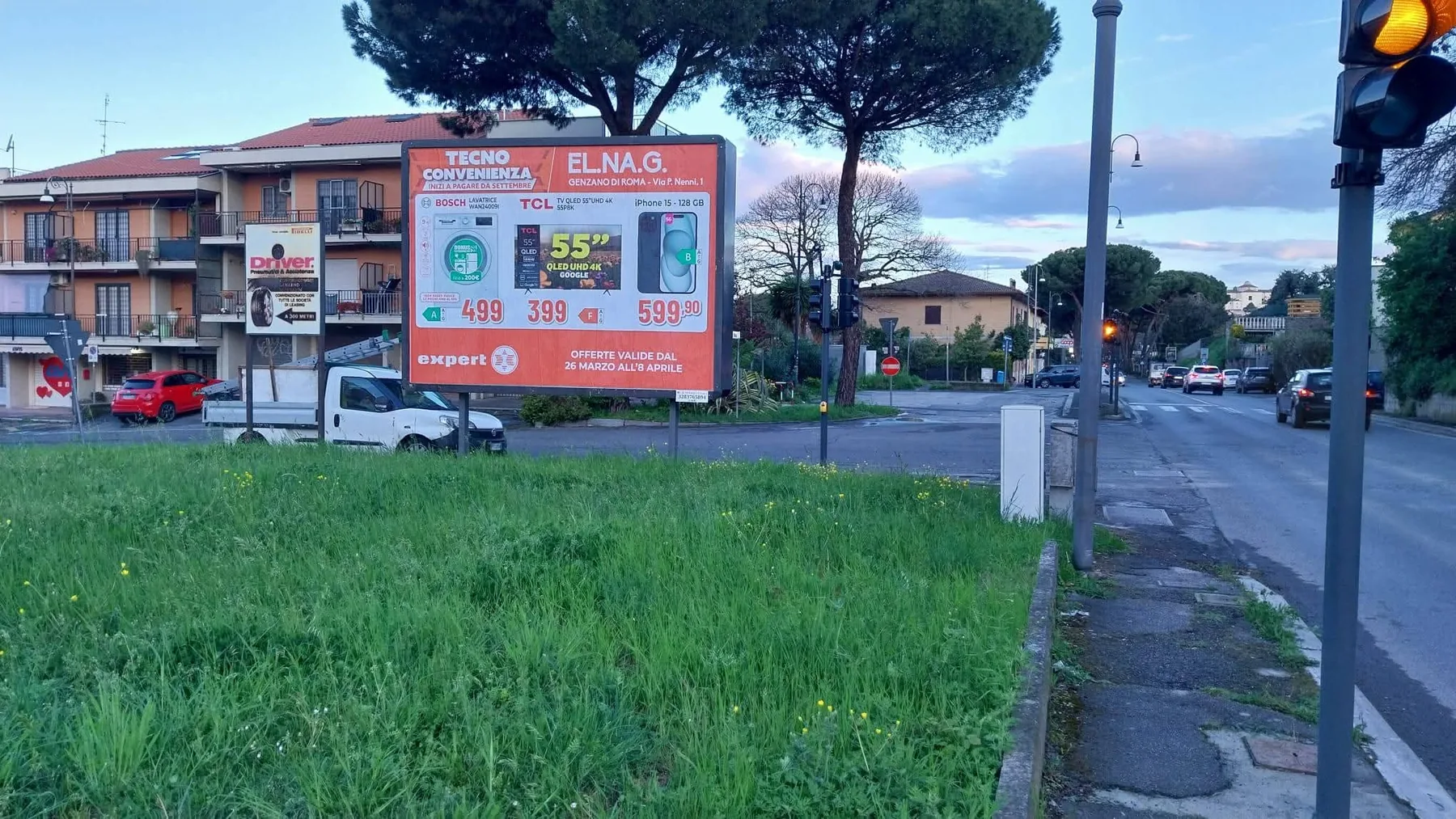 Impianto pubblicitario 4×3 bifacciale in Via Enrico Mattei a Genzano di Roma